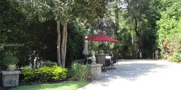 133 Arrow Rd #102