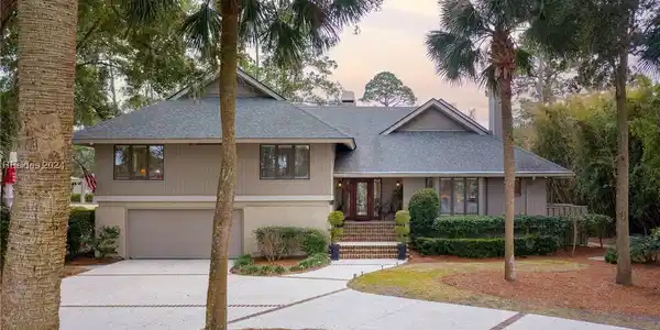 22 Pine Island Road