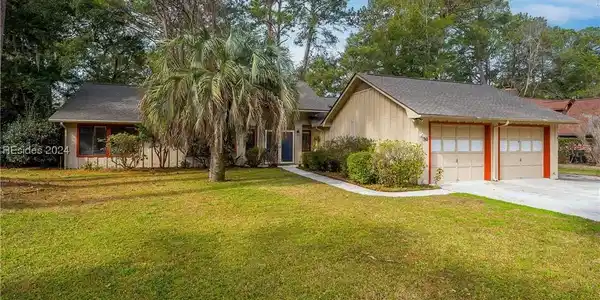 30 Chesterfield Drive