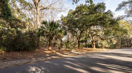 32 Winding Oak Drive