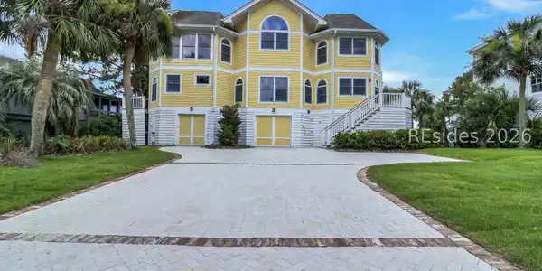 Image 3: 756 Marlin/Oceanfront/New Driveway/New Landscaping