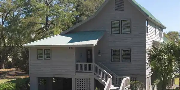 14 Beachside Drive