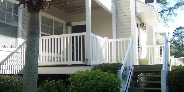 22 Old South Court