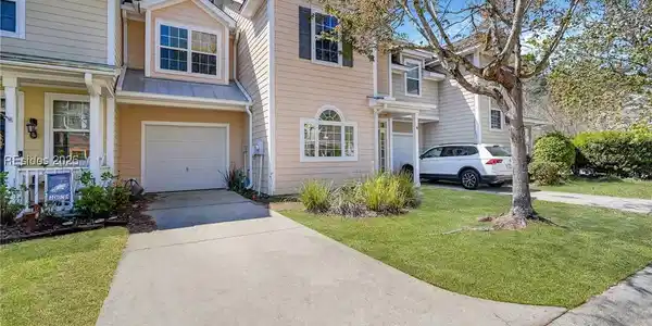 19 Maidencane Street