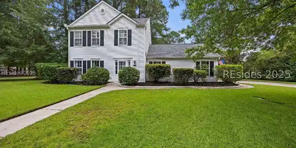 240 Hitching Post Crest