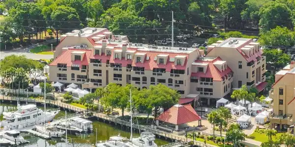 13 Harbourside Lane