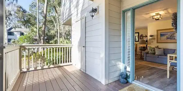 125 Cordillo Parkway