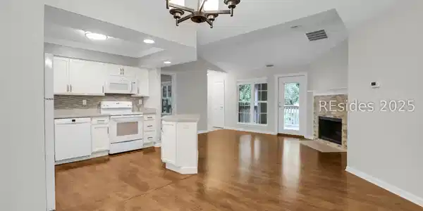380 Marshland Road