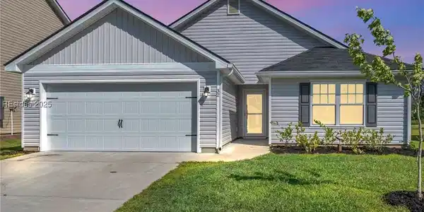 32 Kingswood Path