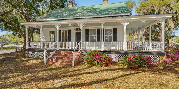 10 Broad River Boulevard