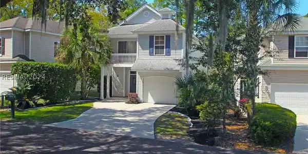 43 Gold Oak Drive