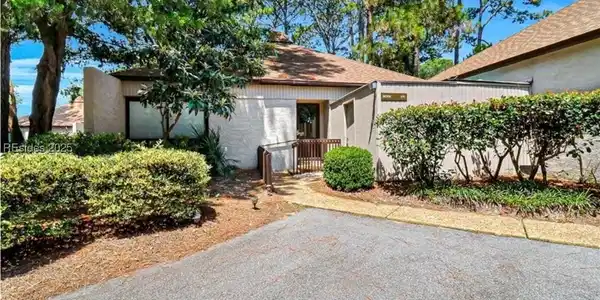 17 Lawton Drive