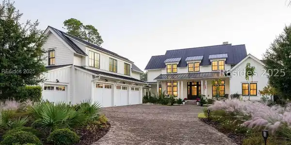 42 Flicker Street