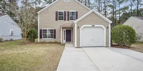674 Farm Lake Drive