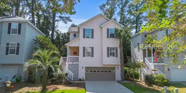 35 Cobblestone Court