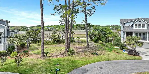 12 Silver Oak Circle