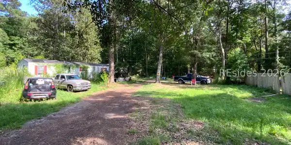 62 Milton Way