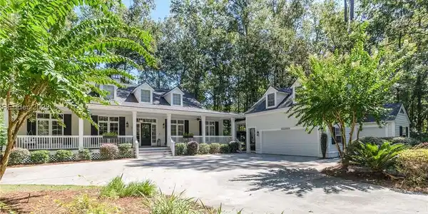 10 River Marsh Court