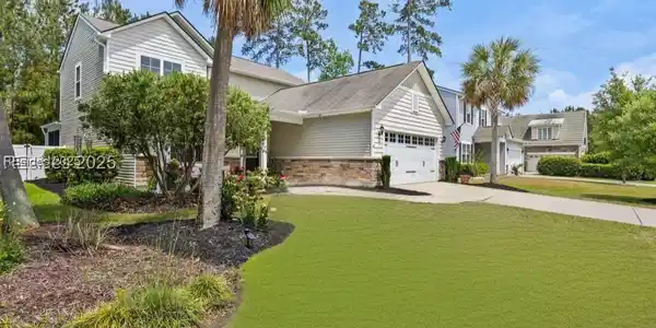 10 Augustine Road