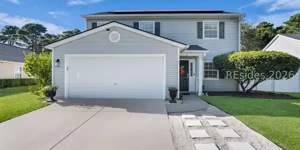 7 Lakeside Drive
