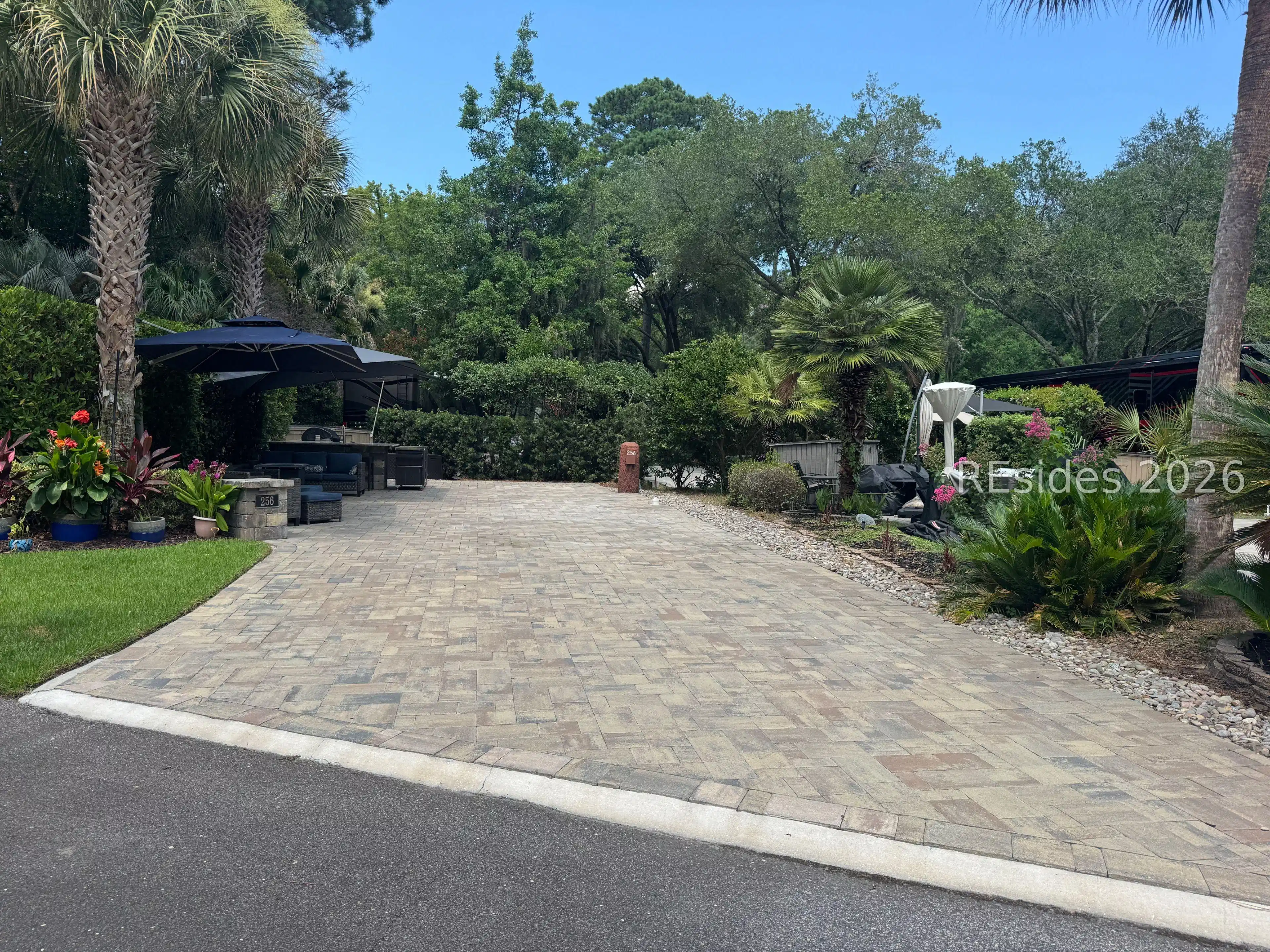 Image 1 Image 1
