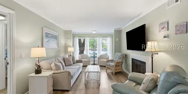99 Forest Cove