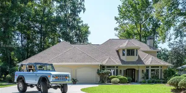 71 White Oaks Circle