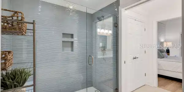 Image 4: Primary Bath Image 4: Primary Bath