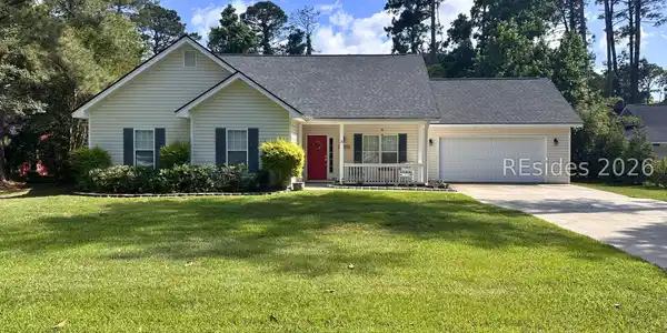 29 Royal Pines Boulevard