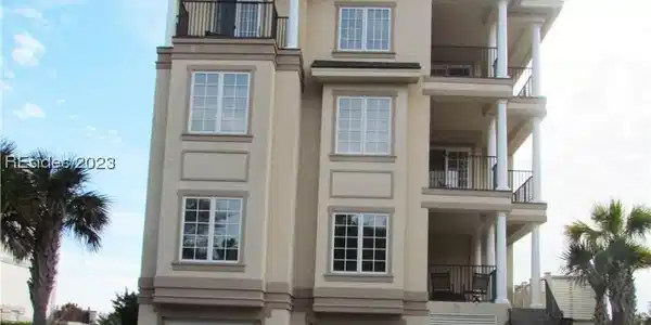 10 Singleton Shores Manor