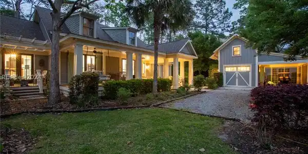 4 Ivanhoe Circle