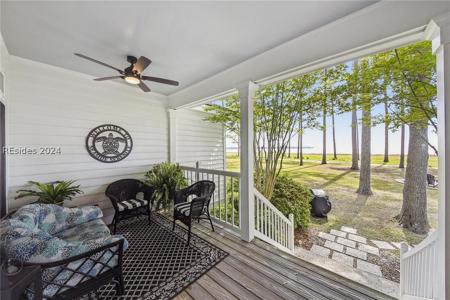 140 Ave Of Oaks