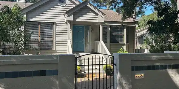 31 Lake Forest Drive