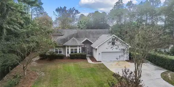 13 Tillinghast Circle