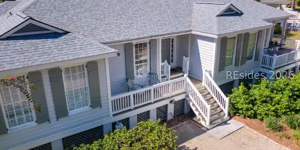 133 Ave Of Oaks