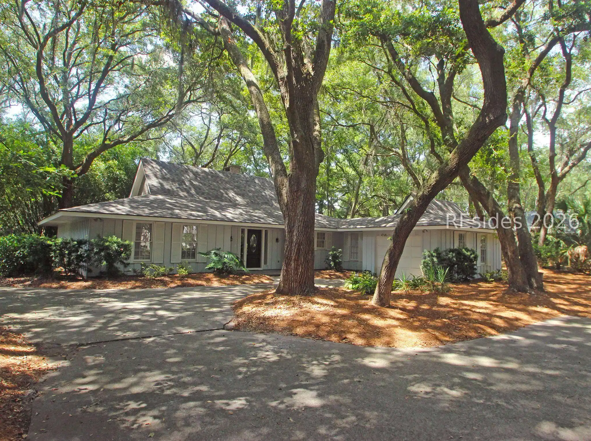 Image 1: Front of house Image 1: Front of house