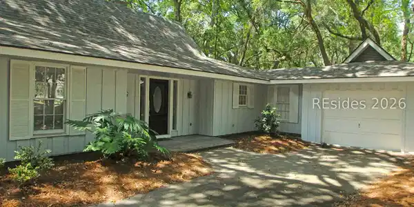Image 3: Front of house Image 3: Front of house