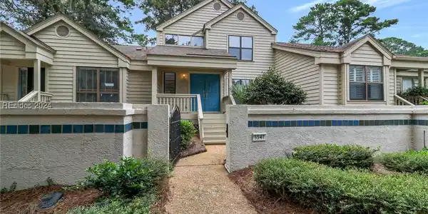 21 Lake Forest Drive
