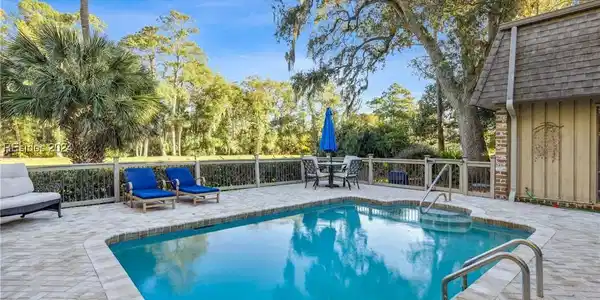 25 Red Maple Road