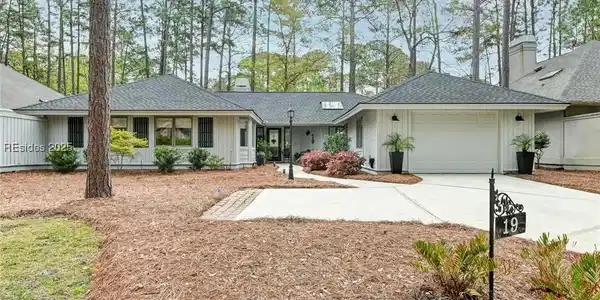 19 Adventure Galley Lane