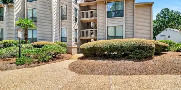 85 Lighthouse Road