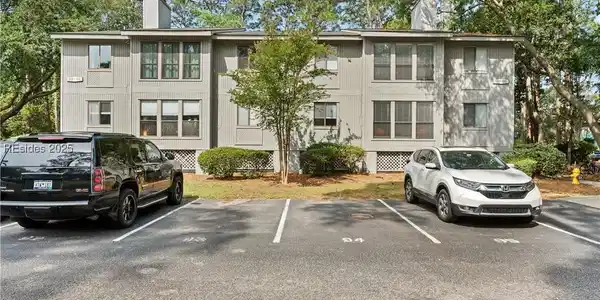 93 Forest Cove