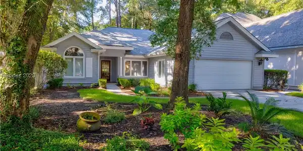 17 Brewton Court