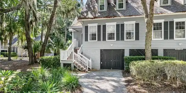 17 Plantation Homes Drive