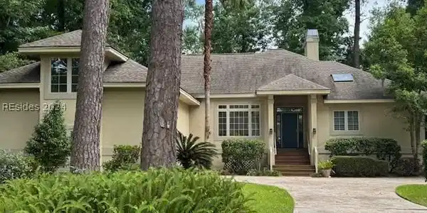 14 Foxbriar Lane