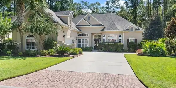 116 Bainbridge Way