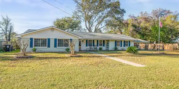 4008 Dogwood Street
