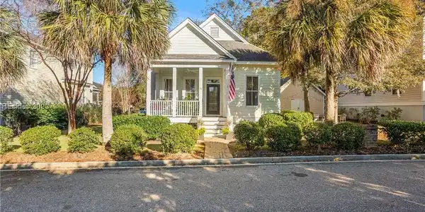 33 Holbrook Drive