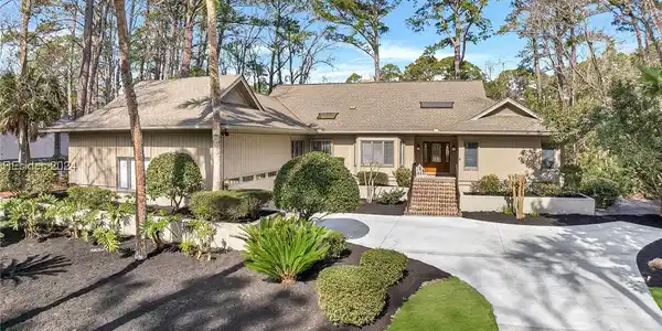 275 Long Cove Drive