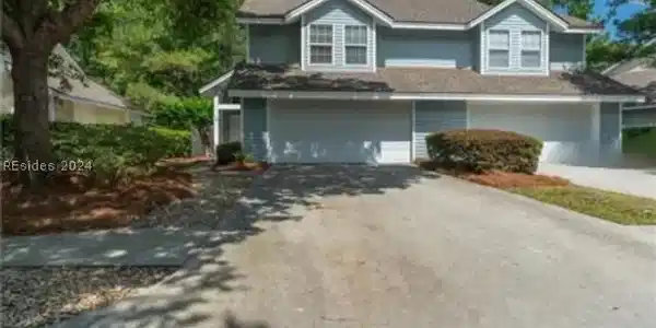 10 Lake Linden Lane